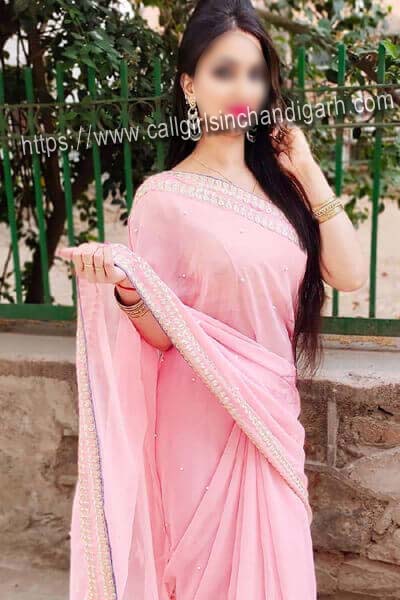 Jaipur Female Escort Shaweta